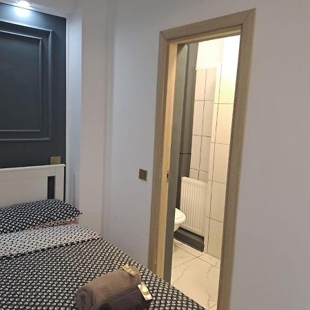 Deluxe Studio Oldtown Apartman Bukarest Kültér fotó