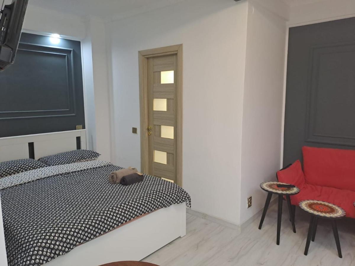 Deluxe Studio Oldtown Apartman Bukarest Kültér fotó