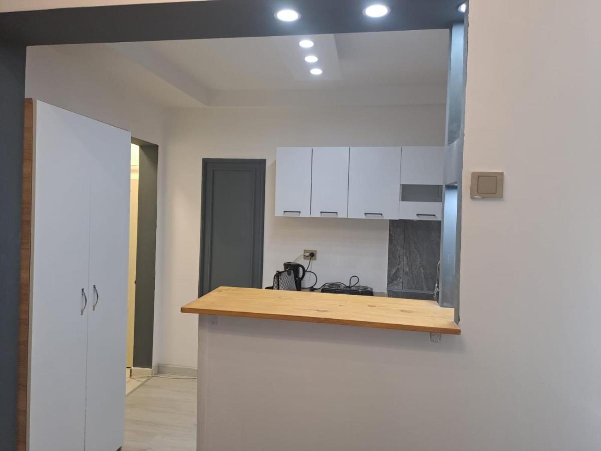 Deluxe Studio Oldtown Apartman Bukarest Kültér fotó