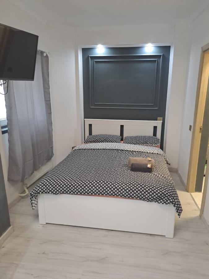 Deluxe Studio Oldtown Apartman Bukarest Kültér fotó